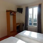 Le 2*