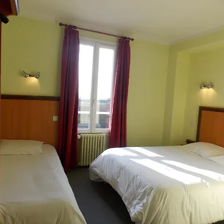 Le Hotel 2*