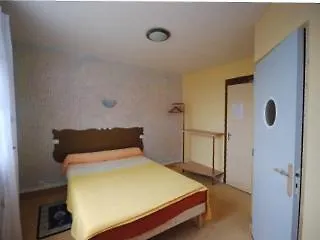 Le Hotel 2*